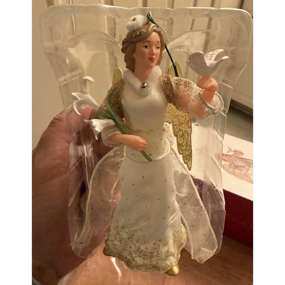 Hallmark Keepsake Christmas Angel Ornament Peace 2018‎